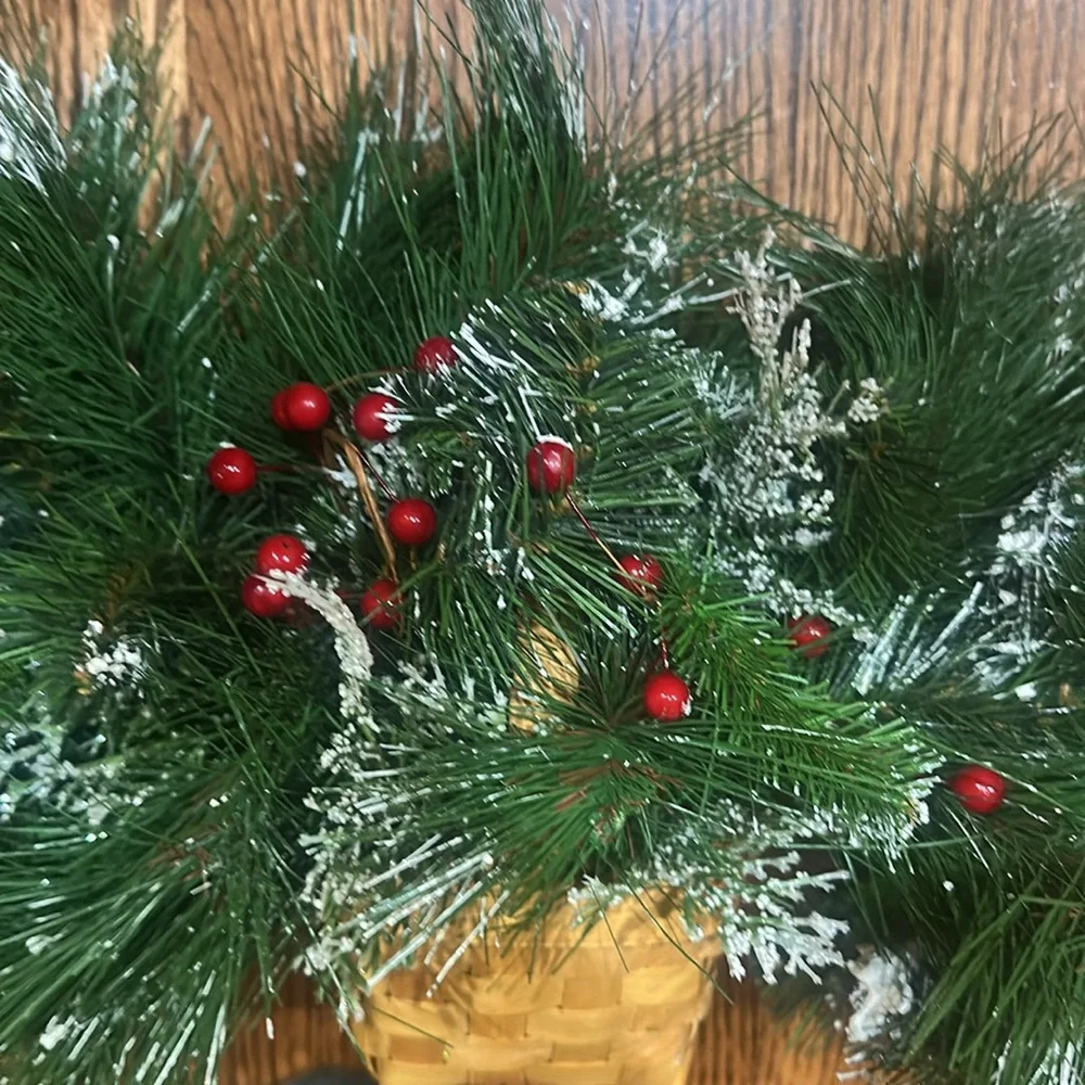 Basket holiday wreath